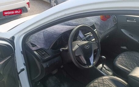 Hyundai Solaris II рестайлинг, 2014 год, 680 000 рублей, 11 фотография