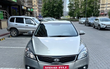 KIA cee'd I рестайлинг, 2011 год, 920 000 рублей, 2 фотография