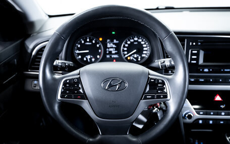 Hyundai Elantra VI рестайлинг, 2018 год, 1 600 000 рублей, 13 фотография