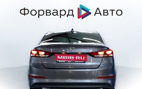 Hyundai Elantra VI рестайлинг, 2018 год, 1 600 000 рублей, 6 фотография