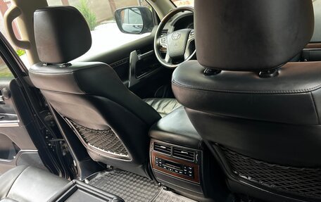Toyota Land Cruiser 200, 2015 год, 6 150 000 рублей, 13 фотография