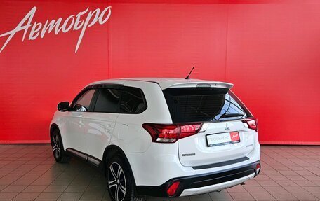 Mitsubishi Outlander III рестайлинг 3, 2016 год, 1 679 000 рублей, 3 фотография