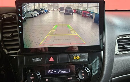 Mitsubishi Outlander III рестайлинг 3, 2016 год, 1 679 000 рублей, 15 фотография