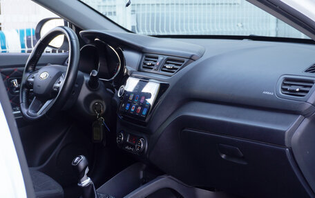 KIA Rio III рестайлинг, 2014 год, 777 000 рублей, 18 фотография