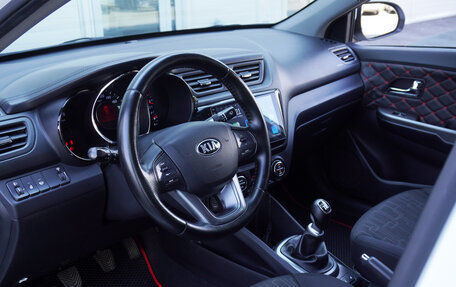KIA Rio III рестайлинг, 2014 год, 777 000 рублей, 10 фотография