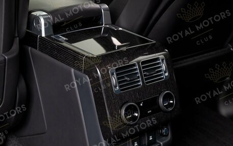 Land Rover Range Rover IV рестайлинг, 2020 год, 10 900 000 рублей, 20 фотография