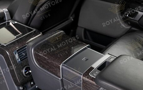 Land Rover Range Rover IV рестайлинг, 2020 год, 10 900 000 рублей, 18 фотография