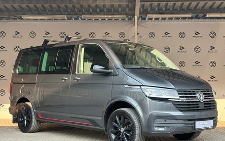 Volkswagen Caravelle T6 рестайлинг, 2021 год, 3 690 000 рублей, 3 фотография