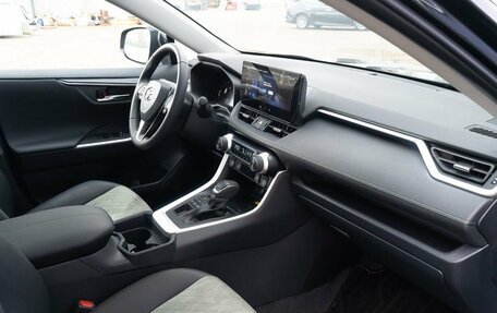 Toyota RAV4, 2025 год, 4 350 000 рублей, 14 фотография