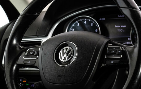 Volkswagen Touareg III, 2015 год, 2 650 000 рублей, 16 фотография