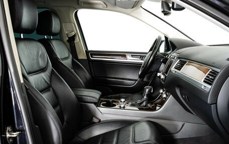 Volkswagen Touareg III, 2015 год, 2 650 000 рублей, 17 фотография
