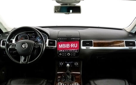 Volkswagen Touareg III, 2015 год, 2 650 000 рублей, 11 фотография