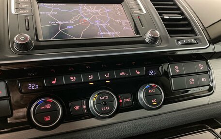 Volkswagen Multivan T6 рестайлинг, 2019 год, 4 999 900 рублей, 24 фотография
