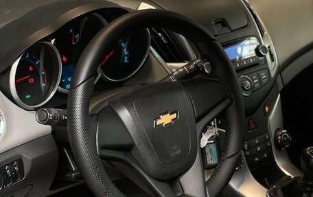 Chevrolet Cruze II, 2013 год, 820 000 рублей, 10 фотография