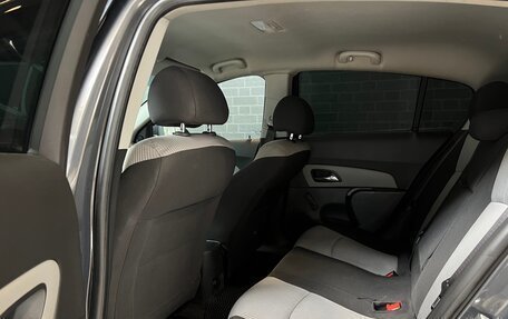 Chevrolet Cruze II, 2013 год, 820 000 рублей, 13 фотография