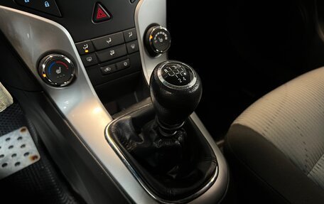 Chevrolet Cruze II, 2013 год, 820 000 рублей, 16 фотография
