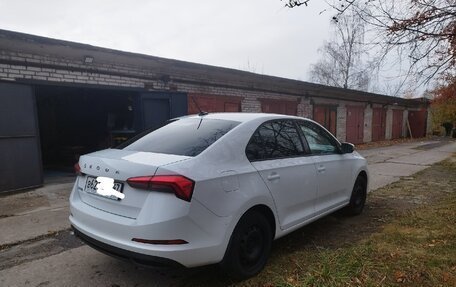 Skoda Rapid II, 2021 год, 1 550 000 рублей, 2 фотография