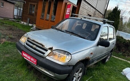 Chevrolet Niva I рестайлинг, 2003 год, 99 990 рублей, 1 фотография