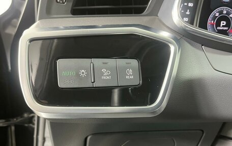 Audi A6, 2019 год, 3 799 000 рублей, 23 фотография