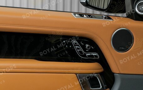 Land Rover Range Rover IV рестайлинг, 2019 год, 7 790 000 рублей, 14 фотография
