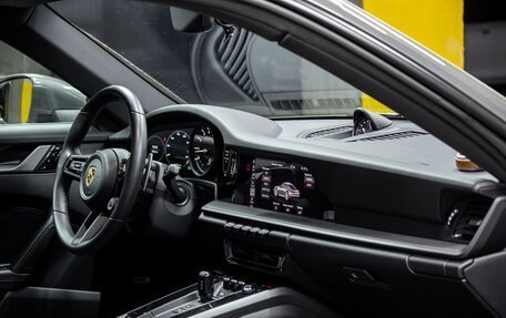 Porsche 911, 2020 год, 15 000 000 рублей, 31 фотография