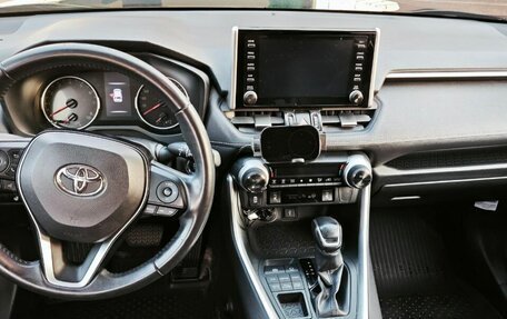 Toyota RAV4, 2020 год, 3 375 000 рублей, 11 фотография