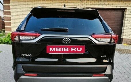 Toyota RAV4, 2020 год, 3 375 000 рублей, 4 фотография