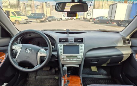 Toyota Camry, 2011 год, 2 100 000 рублей, 18 фотография