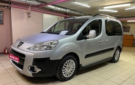 Peugeot Partner II рестайлинг 2, 2011 год, 575 000 рублей, 1 фотография