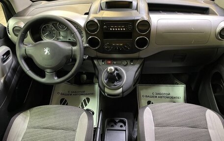 Peugeot Partner II рестайлинг 2, 2011 год, 575 000 рублей, 9 фотография