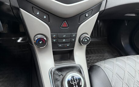 Chevrolet Cruze II, 2011 год, 535 000 рублей, 19 фотография