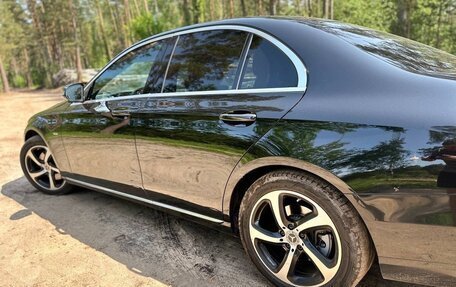 Mercedes-Benz E-Класс, 2019 год, 3 299 000 рублей, 4 фотография