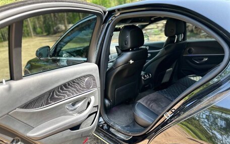 Mercedes-Benz E-Класс, 2019 год, 3 299 000 рублей, 10 фотография