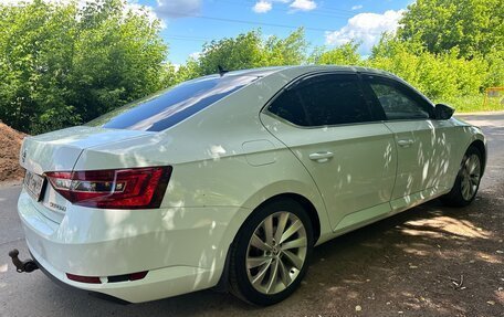 Skoda Superb III рестайлинг, 2015 год, 1 800 000 рублей, 6 фотография