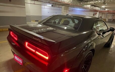 Dodge Challenger III рестайлинг 2, 2022 год, 11 000 000 рублей, 3 фотография