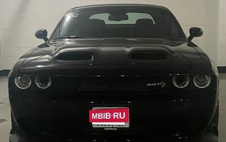 Dodge Challenger III рестайлинг 2, 2022 год, 11 000 000 рублей, 7 фотография