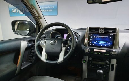 Toyota Land Cruiser Prado 150 рестайлинг 2, 2012 год, 3 003 000 рублей, 14 фотография