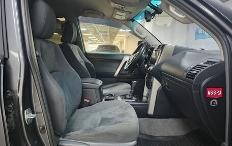 Toyota Land Cruiser Prado 150 рестайлинг 2, 2012 год, 3 003 000 рублей, 10 фотография
