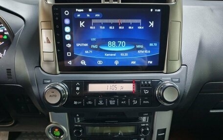 Toyota Land Cruiser Prado 150 рестайлинг 2, 2012 год, 3 003 000 рублей, 20 фотография