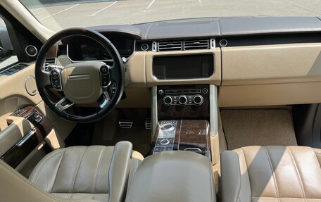 Land Rover Range Rover IV рестайлинг, 2013 год, 3 690 000 рублей, 3 фотография