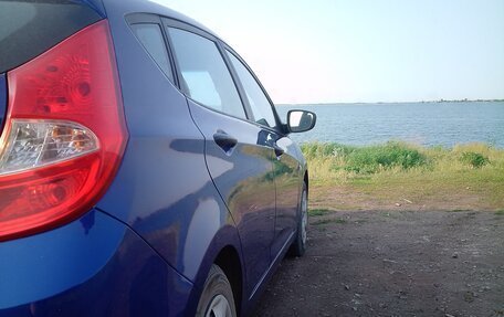 Hyundai Solaris II рестайлинг, 2013 год, 930 000 рублей, 8 фотография