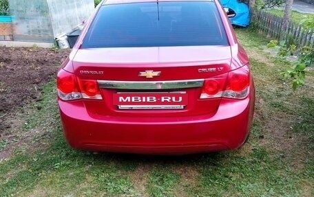 Chevrolet Cruze II, 2010 год, 560 000 рублей, 2 фотография