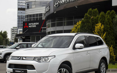 Mitsubishi Outlander III рестайлинг 3, 2013 год, 1 645 000 рублей, 1 фотография