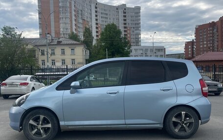 Honda Fit III, 2002 год, 329 000 рублей, 3 фотография