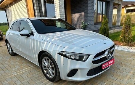 Mercedes-Benz A-Класс, 2019 год, 2 700 000 рублей, 1 фотография
