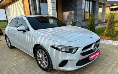 Mercedes-Benz A-Класс, 2019 год, 2 700 000 рублей, 1 фотография
