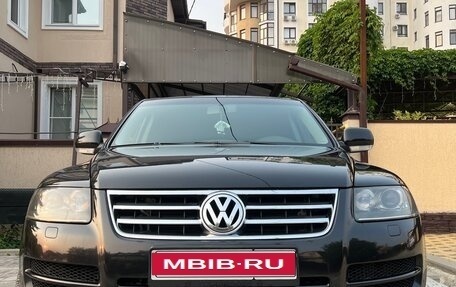 Volkswagen Touareg III, 2005 год, 1 300 000 рублей, 1 фотография