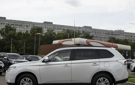 Mitsubishi Outlander III рестайлинг 3, 2013 год, 1 645 000 рублей, 8 фотография