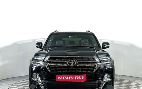 Toyota Land Cruiser 200, 2018 год, 7 800 000 рублей, 2 фотография