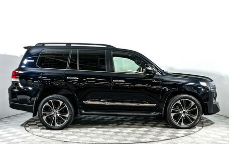 Toyota Land Cruiser 200, 2018 год, 7 800 000 рублей, 4 фотография
